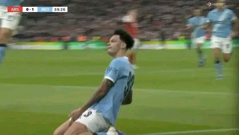 Manchester City éteint les espoirs d’Arsenal à Wembley Nico O’Reilly (60’, 64’)