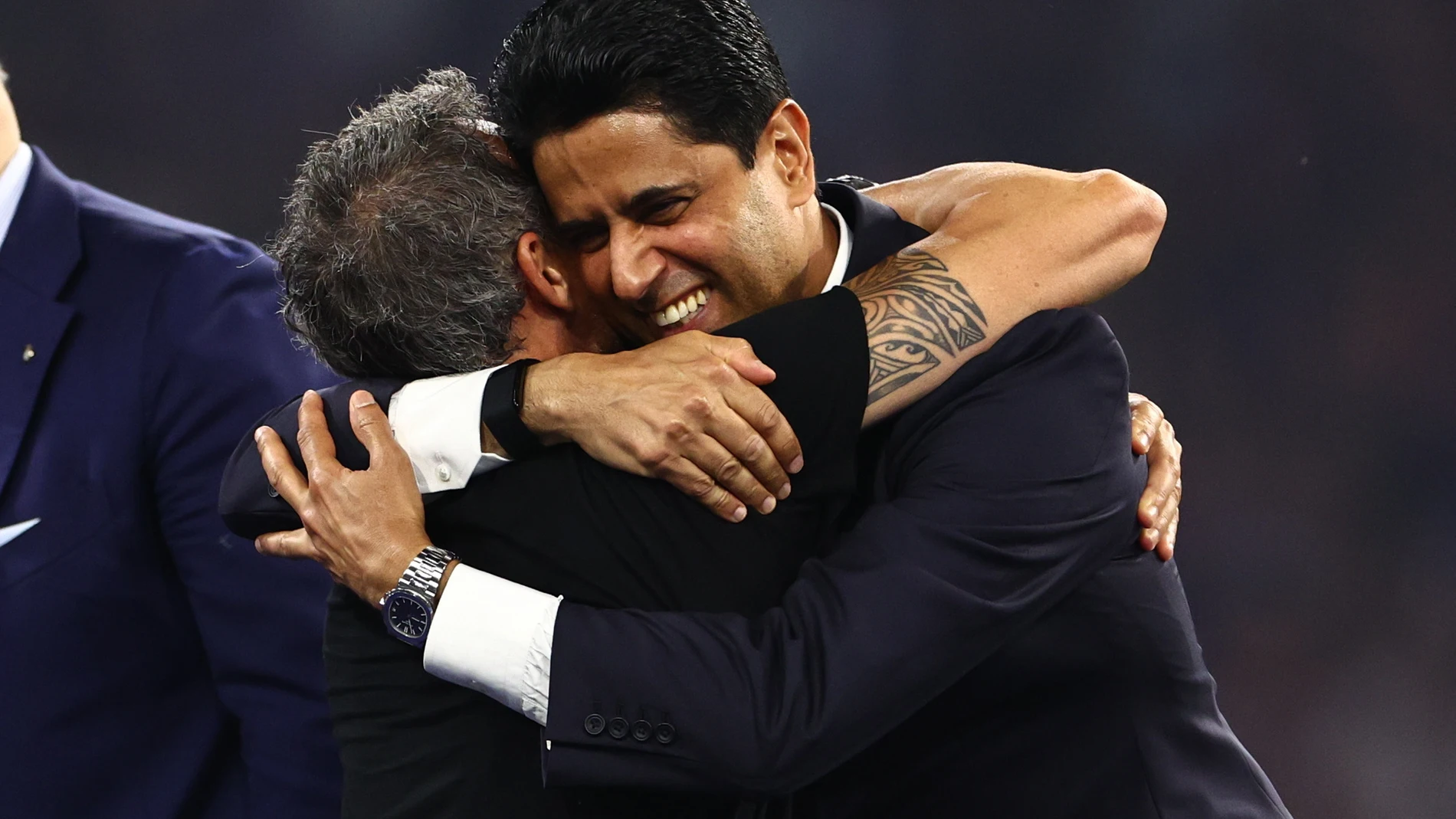 PSG – Nasser Al-Khelaïfi, l’euphorie d’un président et le triomphe du “guerrier” Luis Enrique